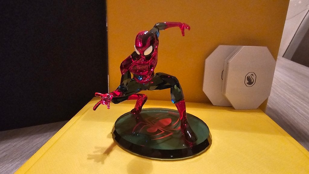 Swarovski Marvel Spiderman! NIEUW!, Ophalen of Verzenden, Nieuw, Figuurtje