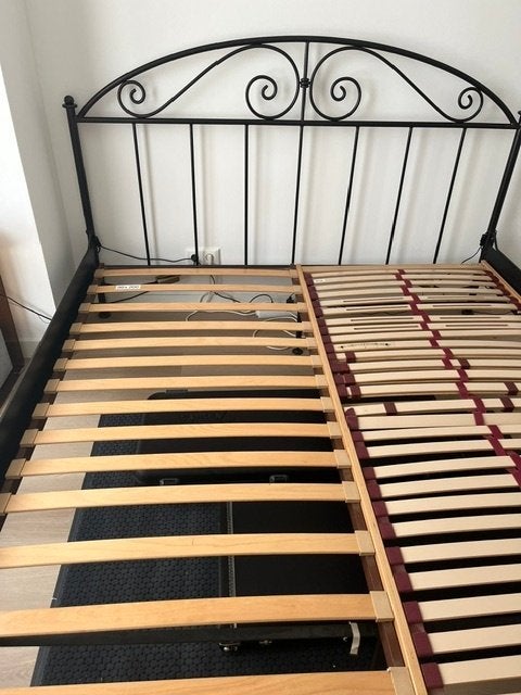 Gratis tweepersoonsbed met metalen frame en lattenbodems, Ophalen, Gebruikt, Overige kleuren, Tweepersoons