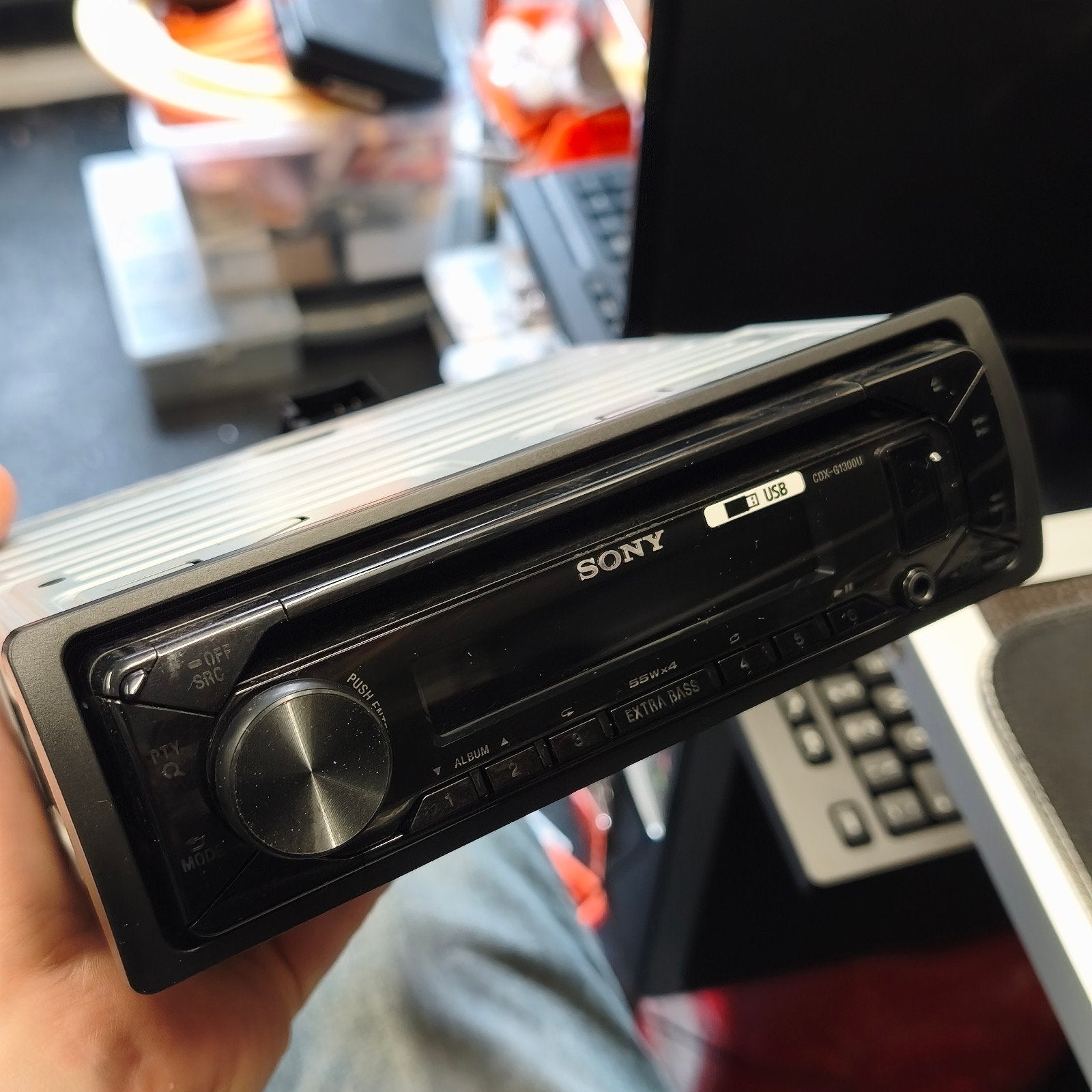 Sony CDX-G1300U autoradio, Ophalen of Verzenden, Zo goed als nieuw