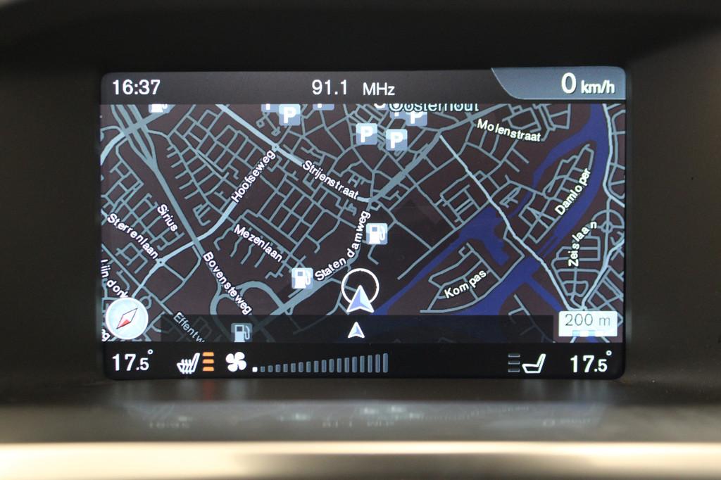 Volvo V60 2.4 D6 AWD Plug-In Hybrid Summum (bj 2013), Auto's, Volvo, Automaat, Zwart, Vierwielaandrijving, Bi-Xenon koplampen