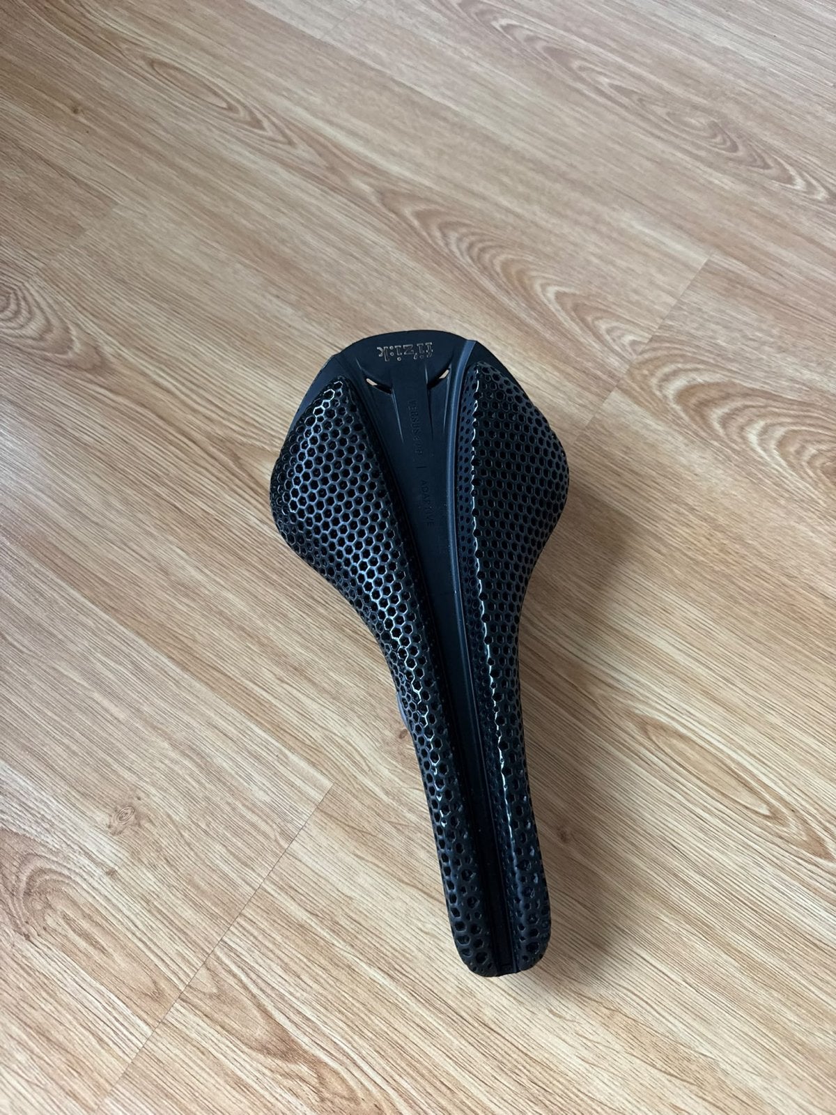 Fizik antares R1 Adaptive zadel  140mm - Zo goed als nieuw, Fietsen en Brommers, Ophalen of Verzenden, Zo goed als nieuw, Zadel