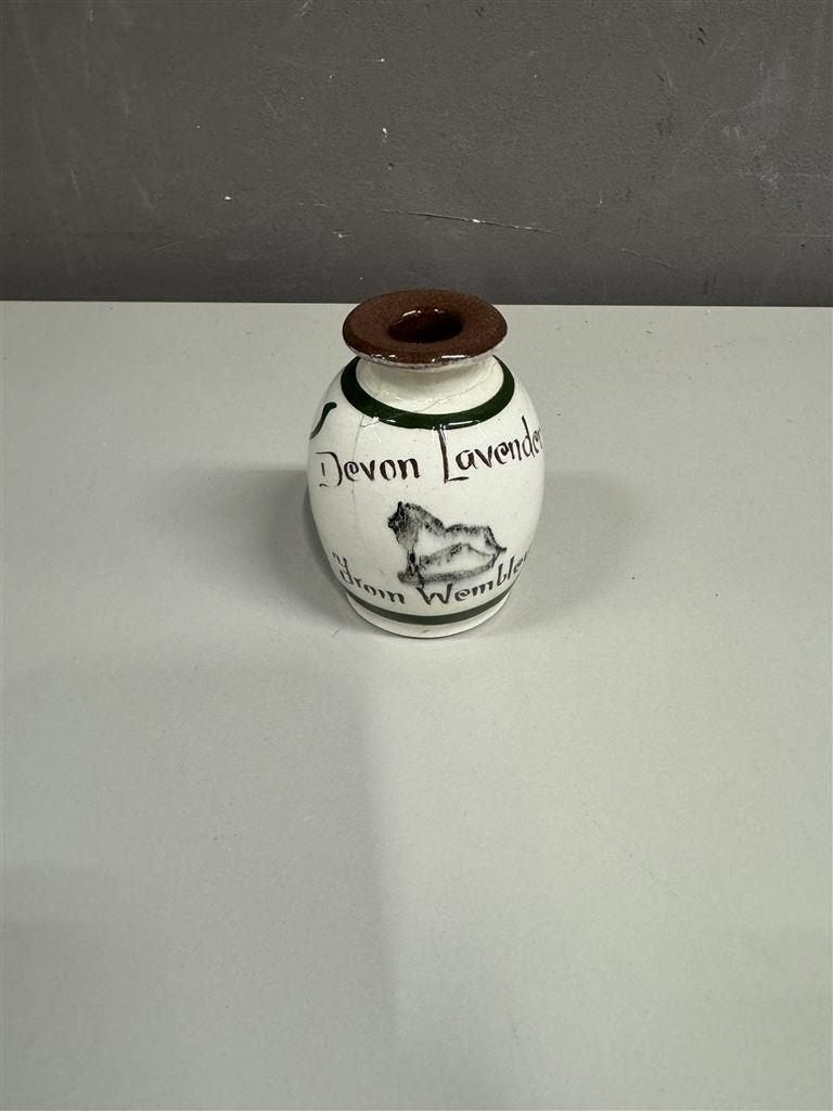 Wembley Exhibition 1924 potje vaasje devon lavender, Antiek en Kunst, Ophalen of Verzenden