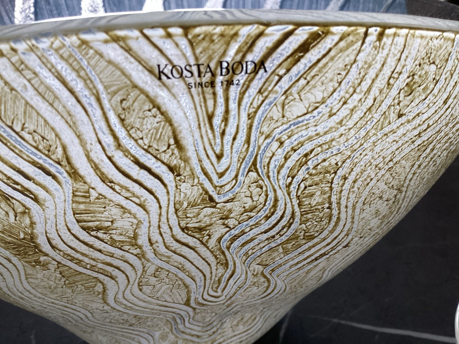 Kosta Boda glazen schaal, Tonga, Monika Backstroem, Antiek en Kunst, Glas, Ophalen of Verzenden, Schaal, Blauw