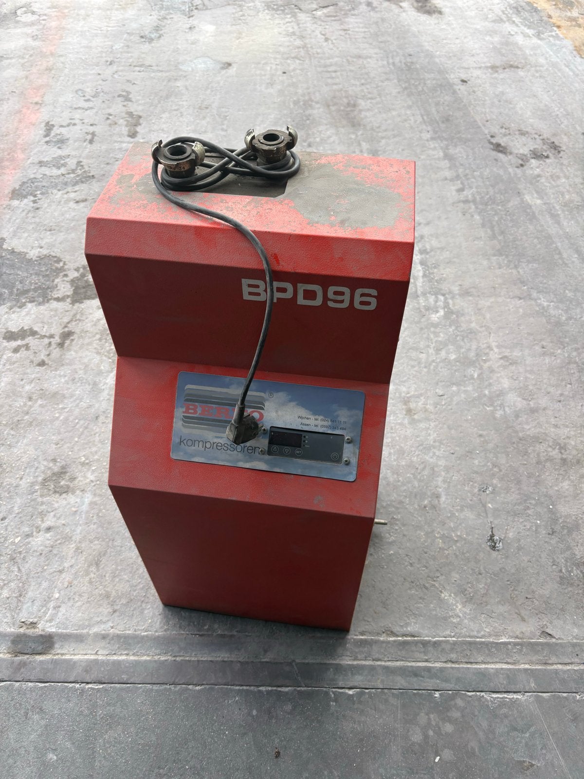 Berko BPD96 persluchtdroger (230V), Ophalen