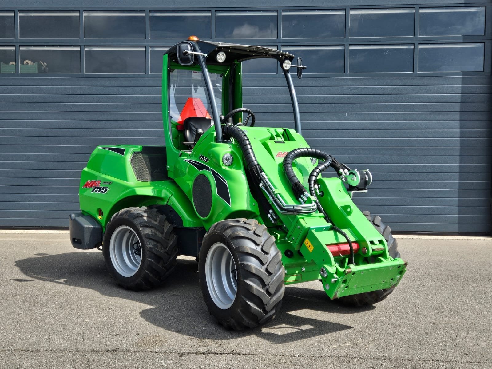 Avant 755i TDL+ Mini-shovel (bj 2025), Wiellader of Shovel
