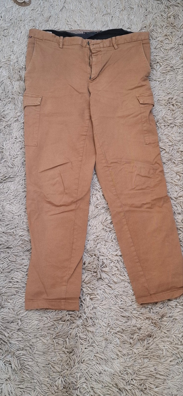 Tommy Hilfiger cargobroek 34/32, Kleding | Heren, Broeken en Pantalons, Maat 52/54 (L), Beige, Tommy Hilfiger, Ophalen of Verzenden