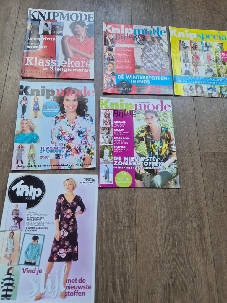 Knipmode bijlages (dunne boekjes), Hobby en Vrije tijd, Kledingpatronen, Ophalen of Verzenden, Zo goed als nieuw, Vrouw, Knipmode
