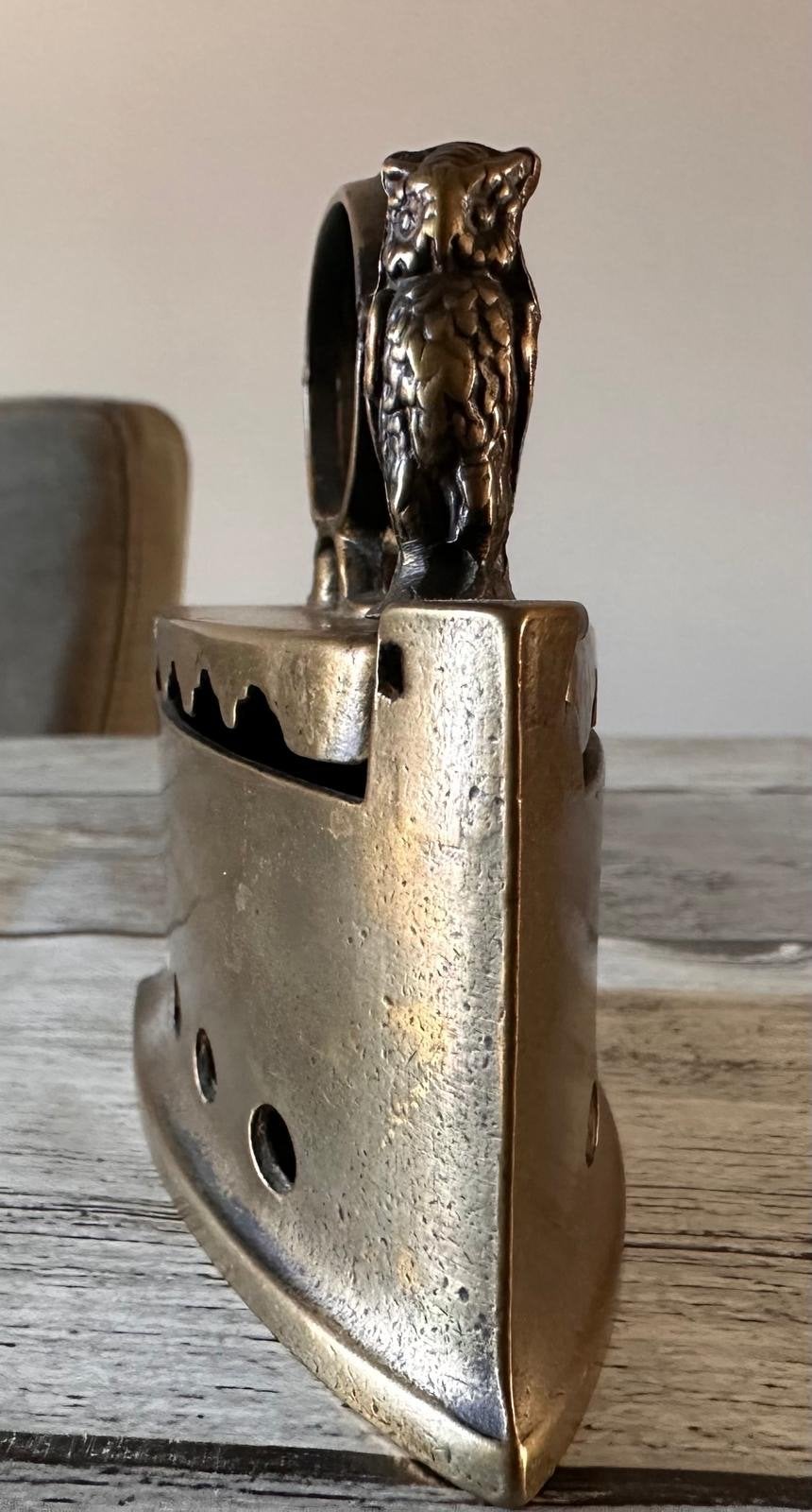 Antiek messing strijkijzer met uil decoratie, Ophalen of Verzenden