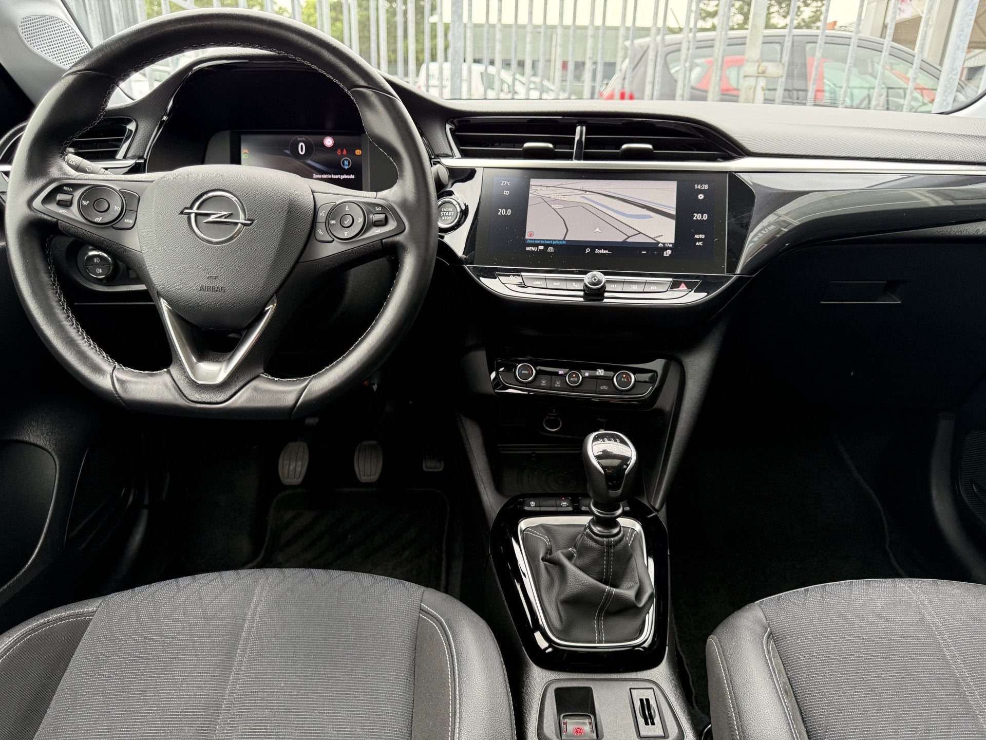 Opel Corsa 1.2 5-deurs Elegance Panoramadak, Navigatie Comfi, Auto's, Opel, 12 maanden, 49 €/maand, Origineel Nederlands, Handgeschakeld