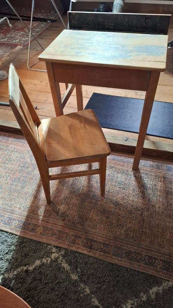 Vintage houten schoolbank met stoel, Ophalen