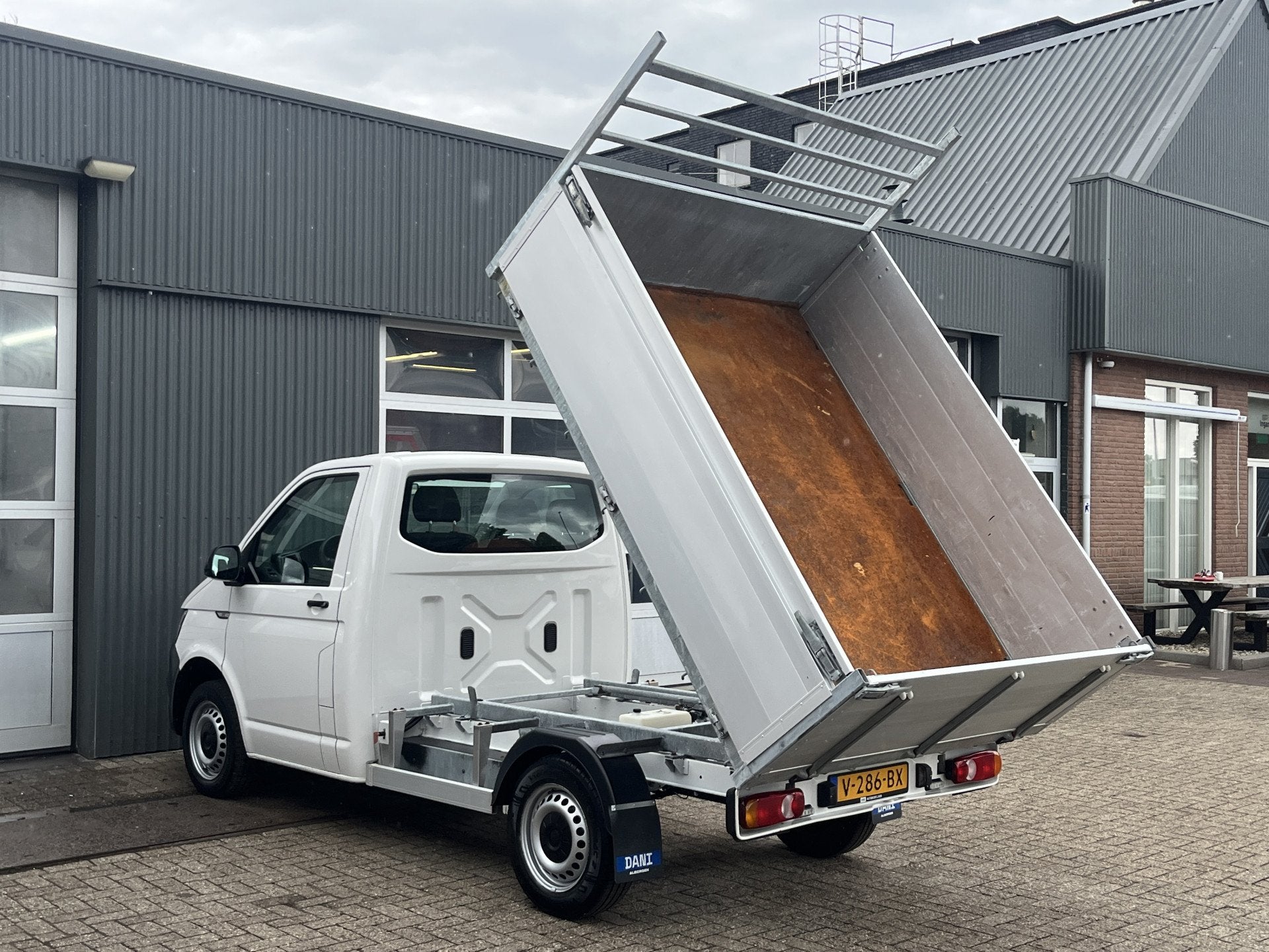 Volkswagen Transporter 2.0 TDI L1H1 Kipper Elektrische ramen, Auto's, Voorwielaandrijving, Stof, Gebruikt, 4 cilinders