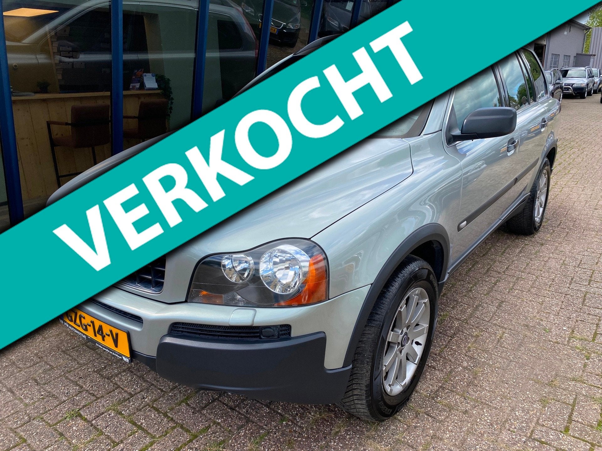 Volvo XC90 2.5 T Kinetic Automaat 7 Persoons / Youngtimer, Auto's, Gebruikt, Zwart, Stoelverwarming, 2521 cc