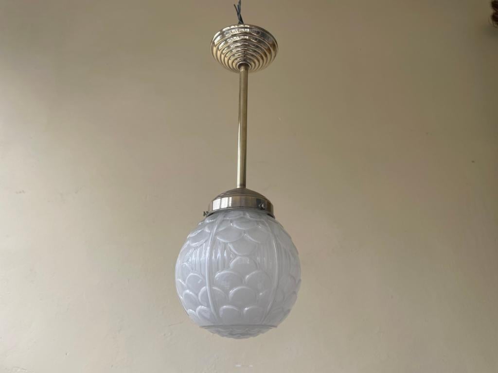 Lamp Hanglamp- Opaline Bol art deco 1930 Frans, Ophalen of Verzenden