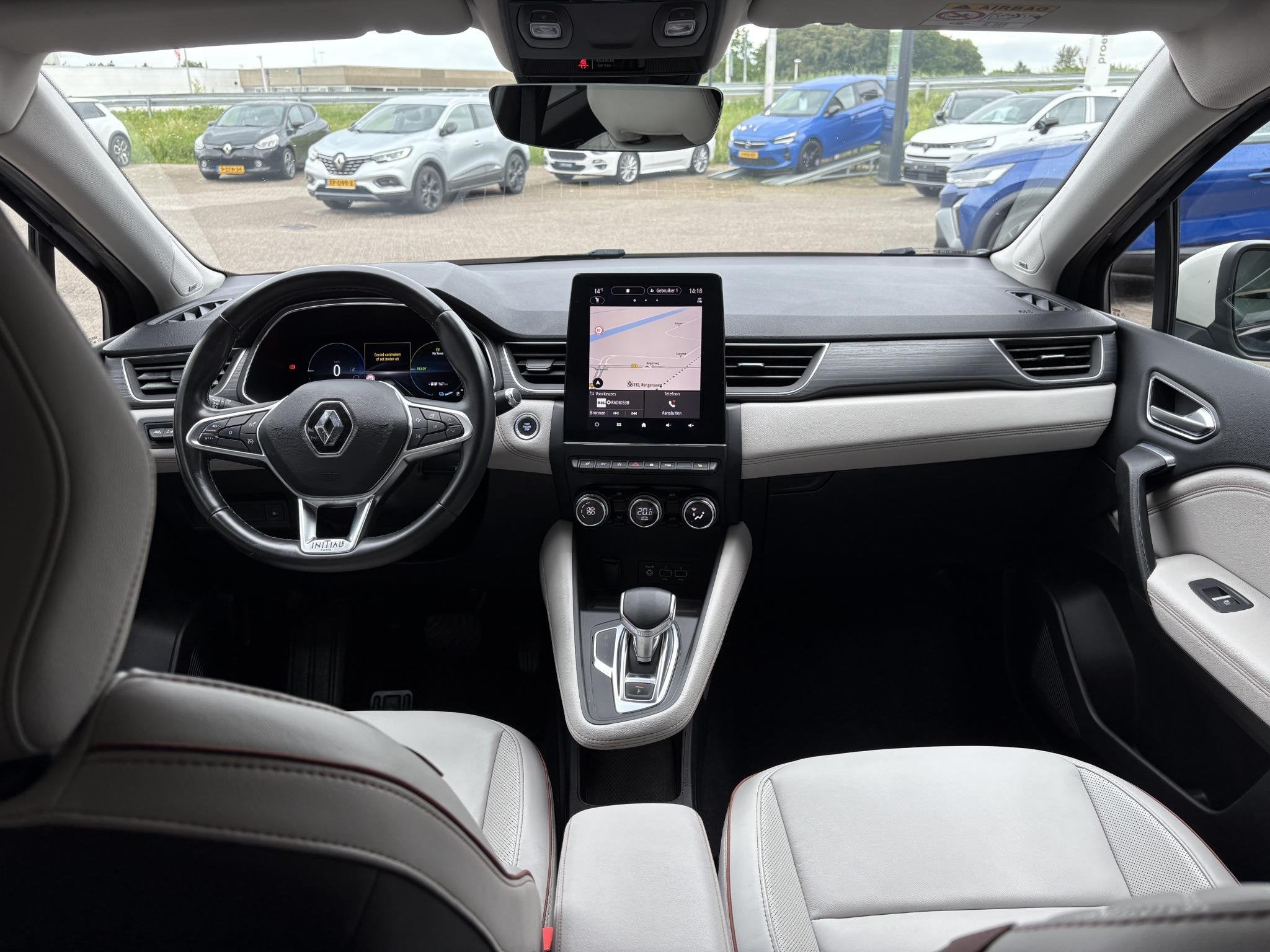 Renault Captur 1.6 E-Tech Plug-in Hybrid 160 Initiale Paris, Auto's, Renault, Gebruikt, Bedrijf, Hybride Elektrisch/Benzine, SUV of Terreinwagen