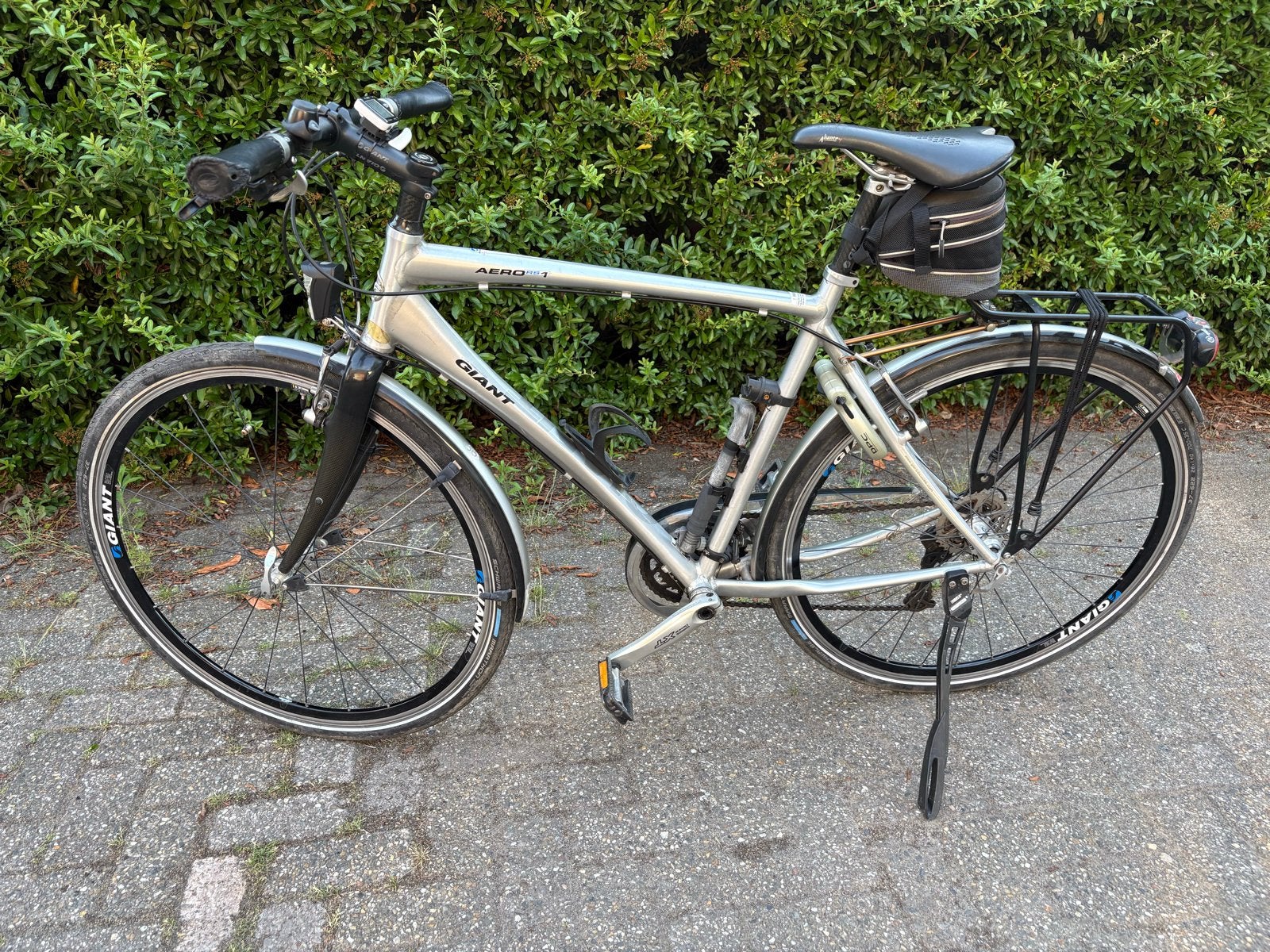 Giant Aero RS1 Trekkingfiets - Comfortabel en Snel, 28 inch, Gebruikt, Velgrem, Meer dan 20 versnellingen