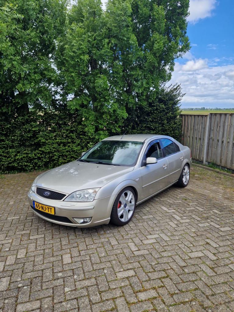 Ford Mondeo 2.0 16V HB 2003 Beige, Auto's, Ford, Particulier, Mondeo, Benzine, B, Hatchback, Handgeschakeld, Origineel Nederlands