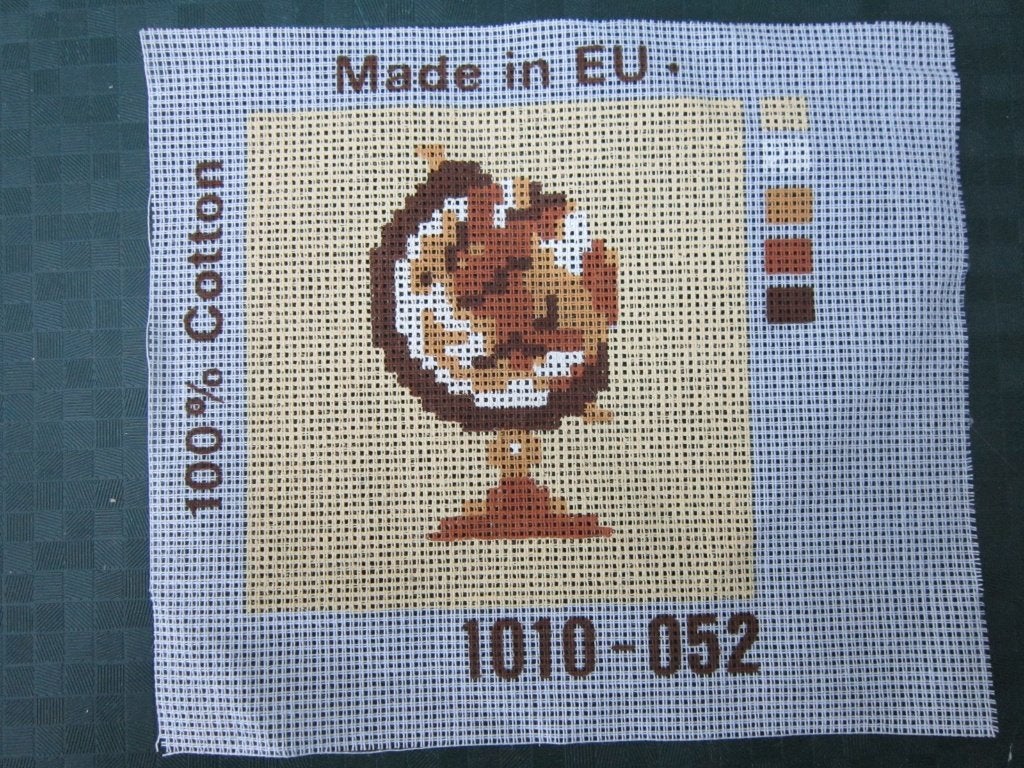 Borduurstramien, voorbedrukt, globe, afbeelding 10 x 10 cm., Hobby en Vrije tijd, Ophalen of Verzenden, Nieuw, Handborduren, Onderdeel of Toebehoren