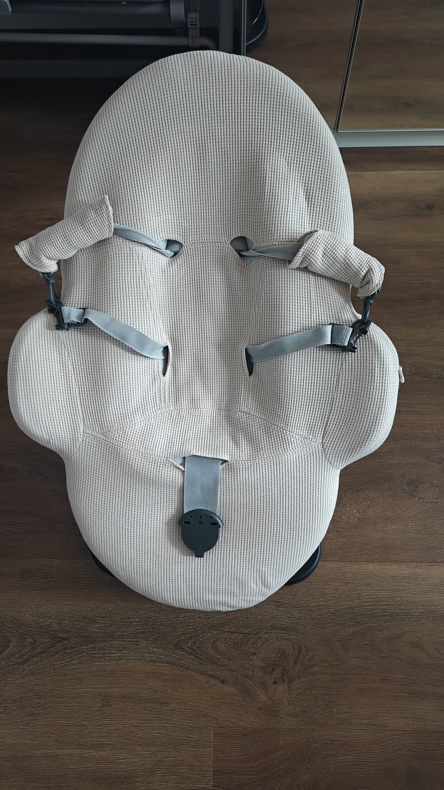Stokke Steps Bouncer / wipstoel – grijs/groen met beige hoes, Kinderen en Baby's, Wipstoeltjes, Ophalen, Zo goed als nieuw