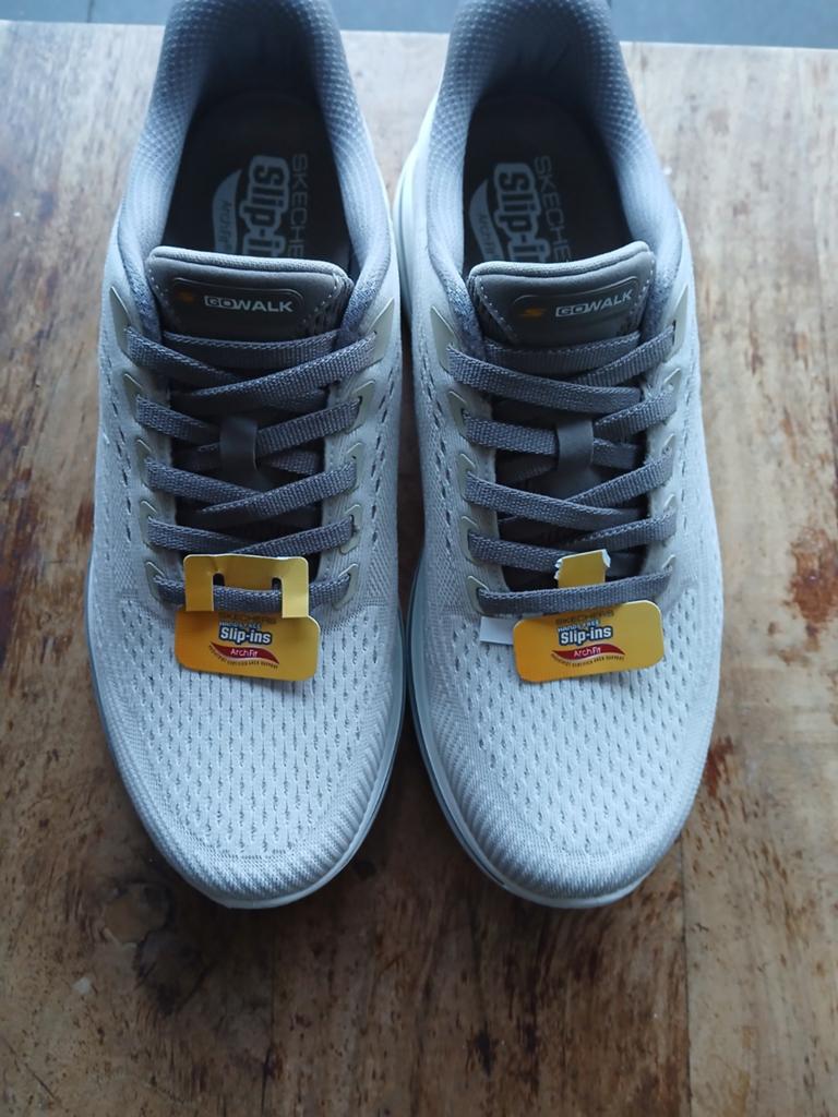 Skechers Go Walk Arch Fit Slip-ins - Maat 40, Skechers, Nieuw, Ophalen of Verzenden, Sneakers of Gympen