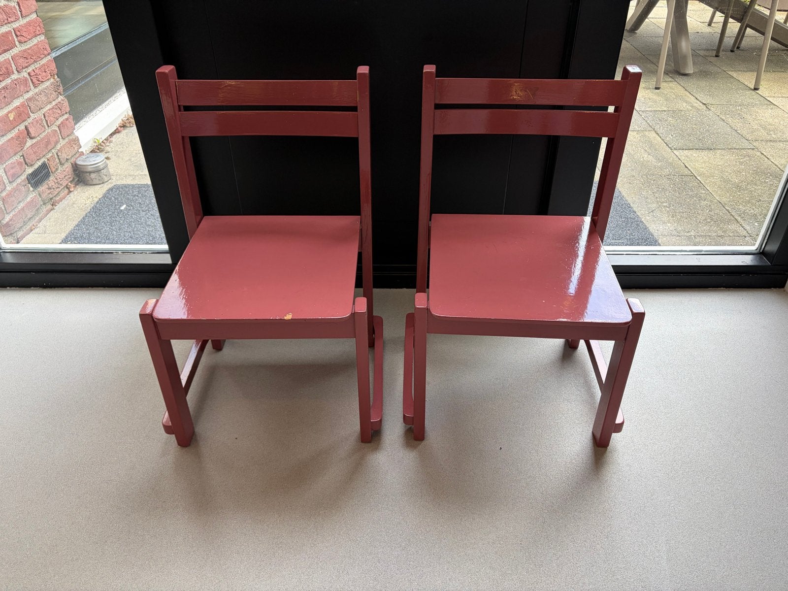 2 leuke oud Hollandse kinder school stoeltjes, Ophalen