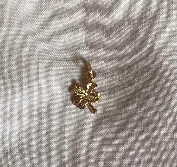 Vintage klavertje vier blaadje gouden hanger 9k goud, Verzenden, Zo goed als nieuw, Goud, Overige merken