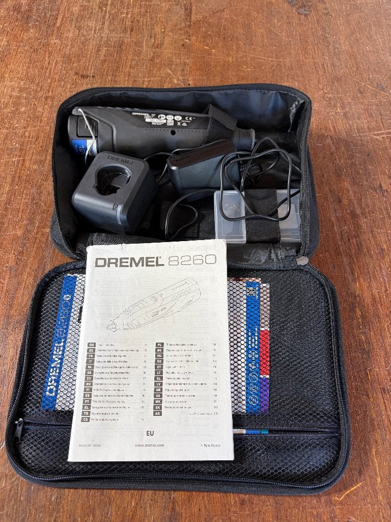 Dremel 8260 Accu Multitool - Zo goed als nieuw, Dremel, Overige soorten, Accu, Ophalen of Verzenden