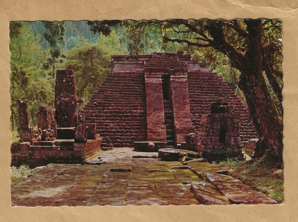 Candi Sukuh Tempel, Java, Indonesië - Ansichtkaart, Ophalen of Verzenden, 1980 tot heden, Gelopen, Buiten Europa