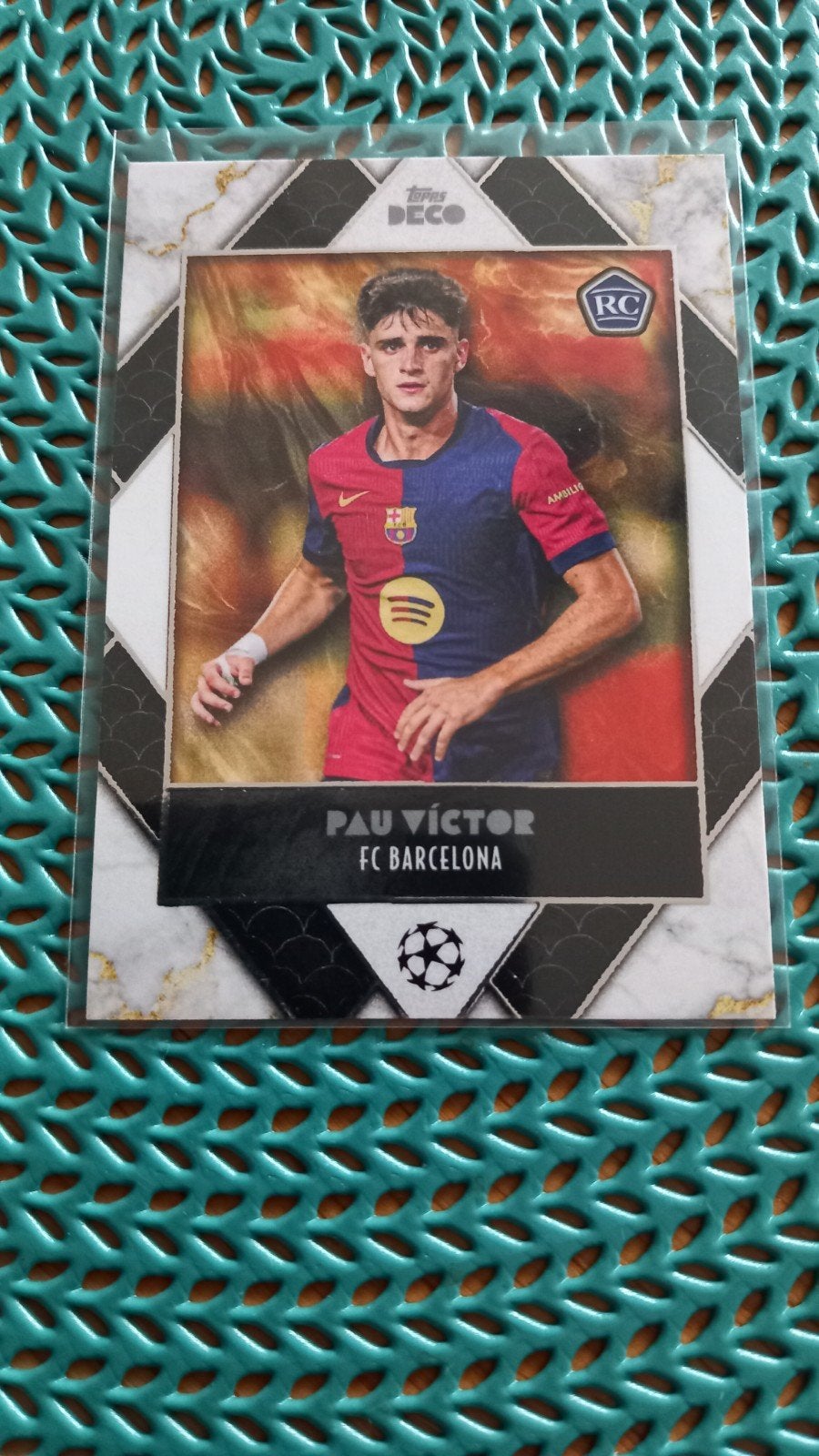 Pau Víctor FC Barcelona Topps Deco Spelerskaart, Verzenden, Zo goed als nieuw, Buitenlandse clubs, Spelerskaart