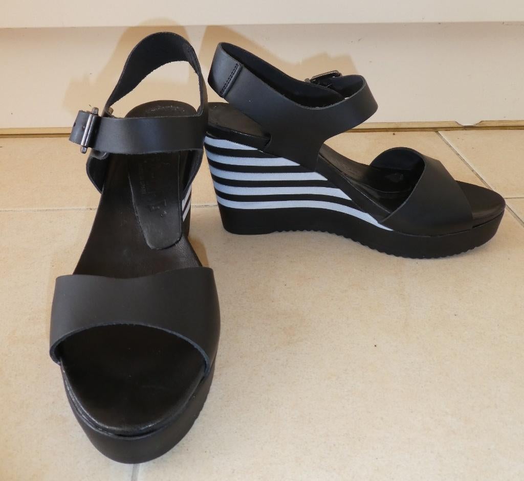 Red-Rag sandalen maat 40 sleehak zwart wit peeptoe ZGAN, Verzenden, Zwart, Sandalen of Muiltjes, Zo goed als nieuw