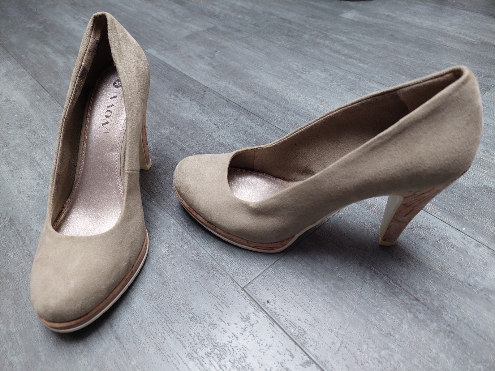 NOVA suède pumps/hakken/hakschoenen met kurk - Dames maat 38, Pumps, NOVA, Nieuw, Ophalen of Verzenden