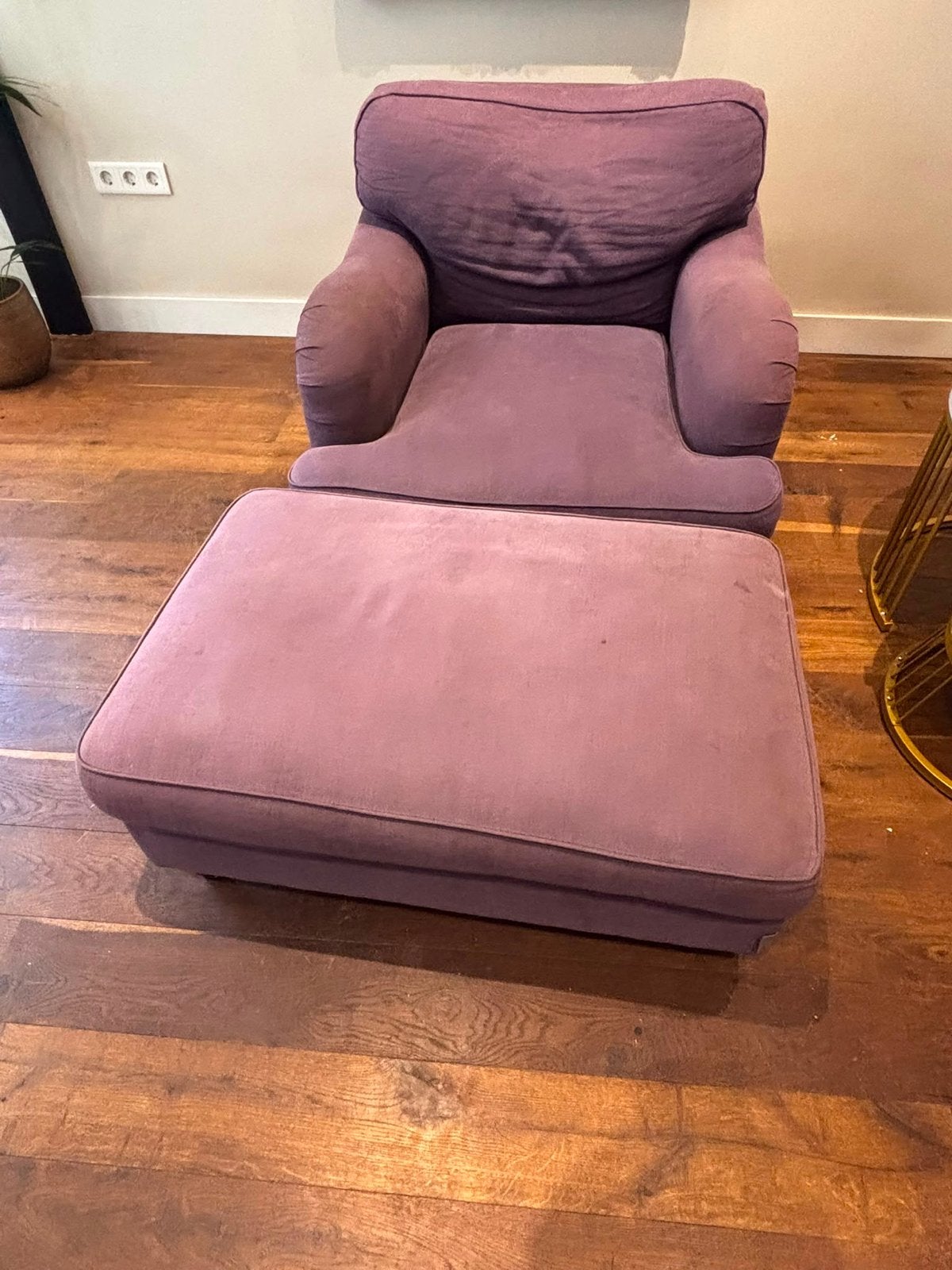Paarse fauteuil met hocker - vlekken en stofschade, Huis en Inrichting, Fauteuils, Ophalen, Gebruikt, Klassiek, 100 tot 125 cm