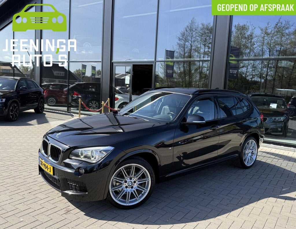 BMW X1 sDrive20i High Executive, 4 cilinders, Zwart, Navigatiesysteem, 184 pk