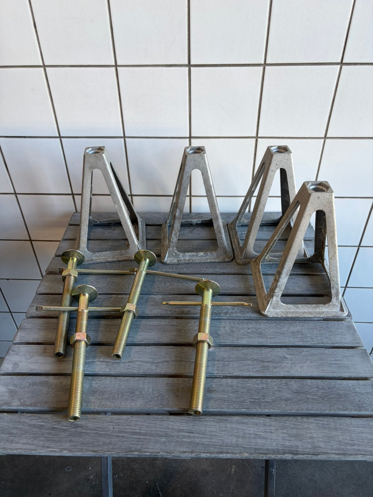 Set van 4 caravan carjacks / uitdraaisteunen met spindels, Ophalen of Verzenden, Zo goed als nieuw