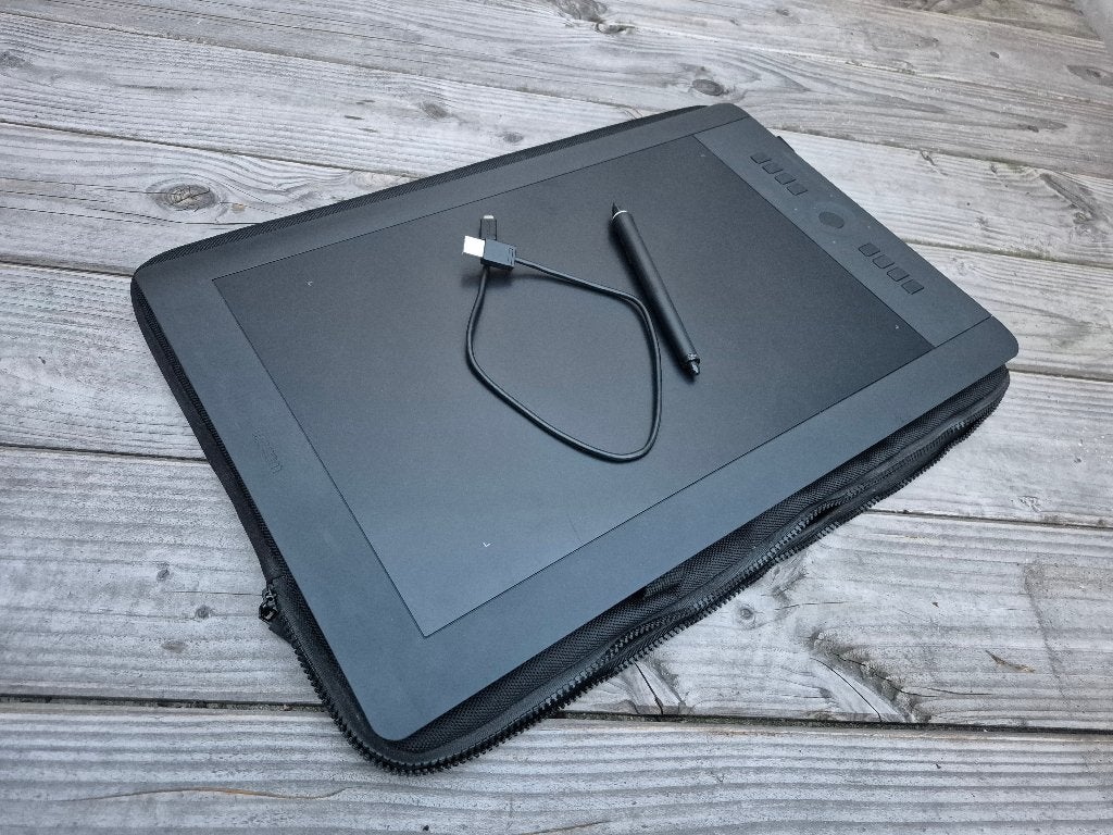 Wacom Intuos Pro Large (PTH-851) – Incl. pen, kabel & tas), Multi-touch, Ophalen of Verzenden, Zo goed als nieuw, Draadloos