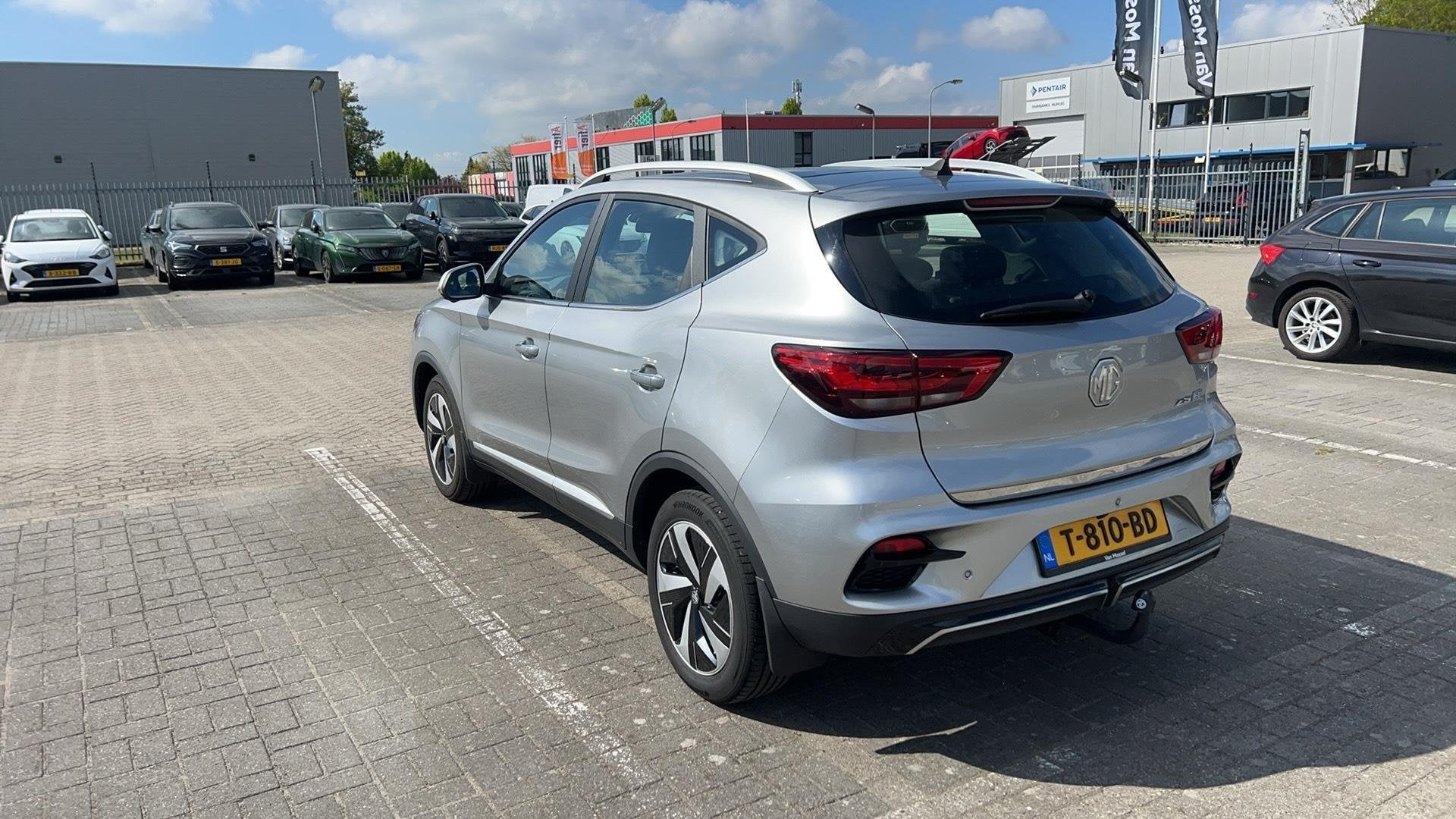 MG ZS EV Long Range Luxury 70 kWh Stoelverwarming | Carplay, Auto's, 12 maanden, Gebruikt, ZS, Origineel Nederlands