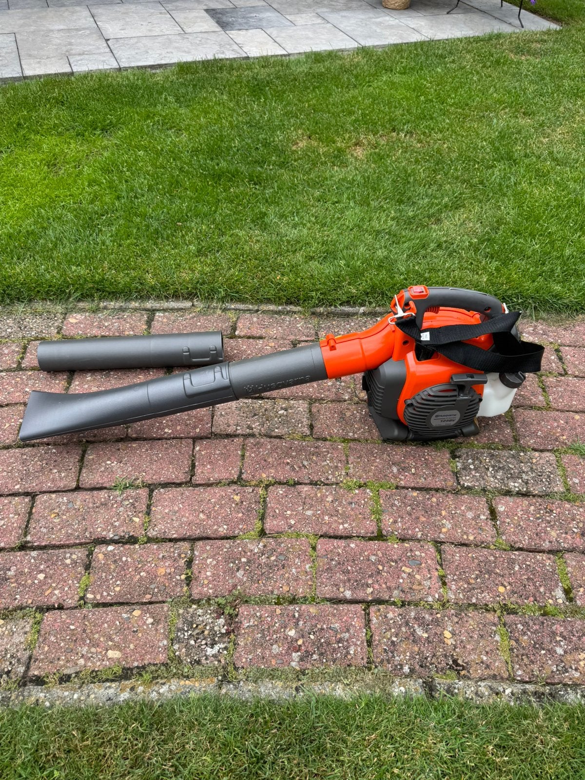 Husqvarna tuinbladblazer en zuiger, Tuin en Terras, Bladblazers, Ophalen, Zo goed als nieuw, Benzine