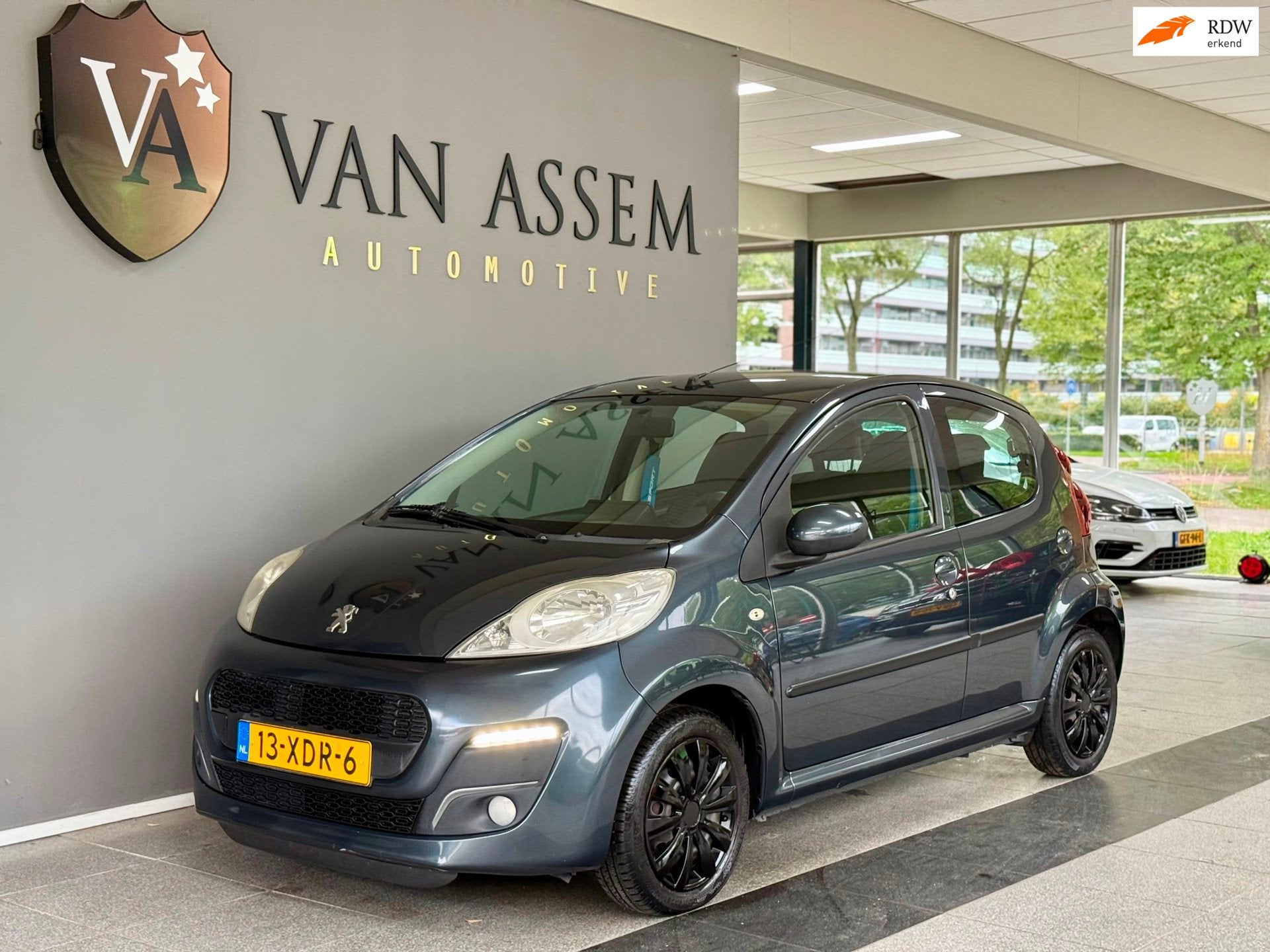 Peugeot 107 1.0 Active|AIRCO|2 EIG|ELK RAMEN, Auto's, Voorwielaandrijving, Euro 5, Stof, Gebruikt