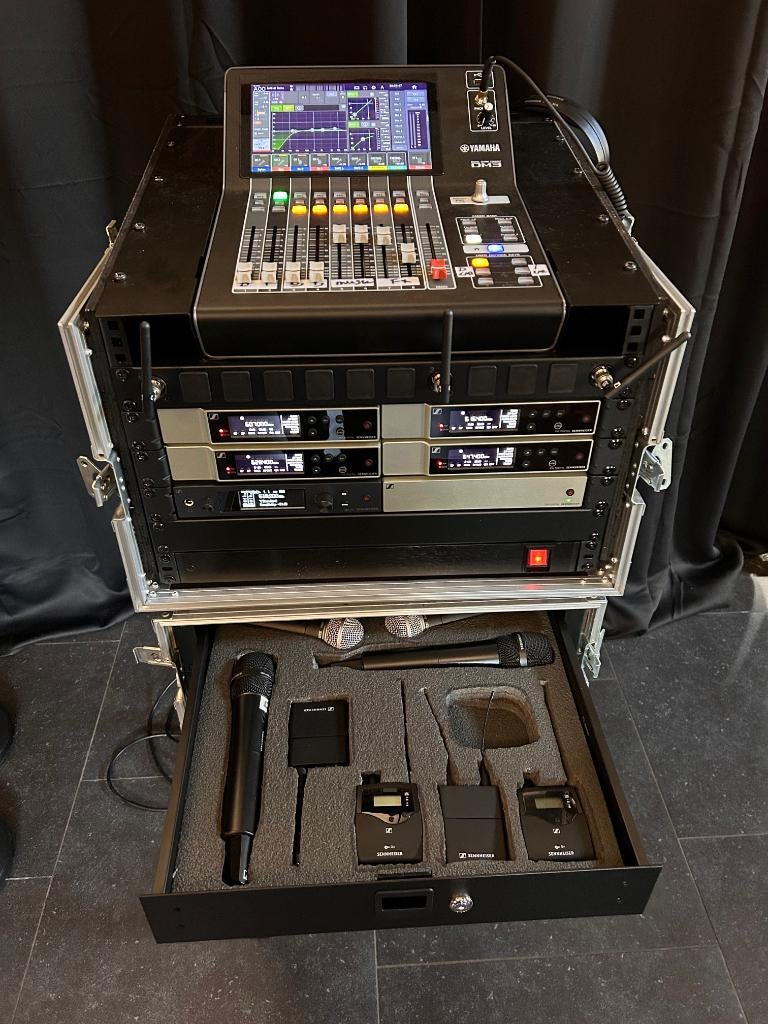 Taperack compleet met dubbele draadloze hand+headmicrofoons, Am Labor 1, 30900 Wedemark., Nieuw, Sennheiser, Contact@sennheiser.com.