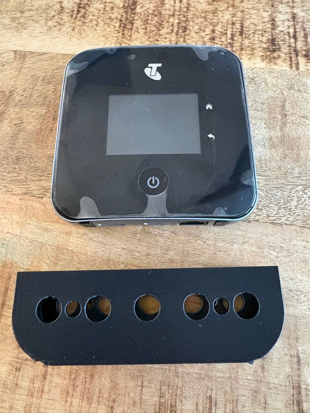 Houder voor Netgear MiFi router (3D geprint), Computers en Software, Ophalen of Verzenden, Gebruikt