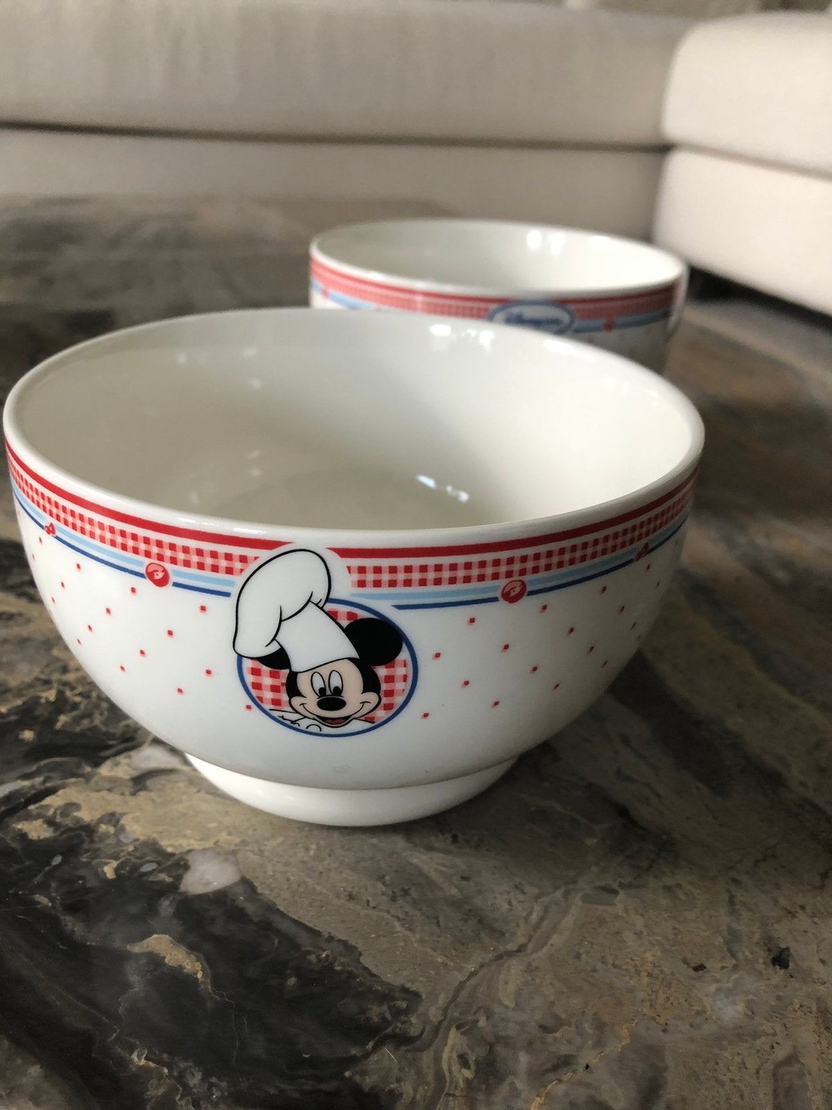 Disney Paris schalen, Ophalen of Verzenden, Overige figuren, Zo goed als nieuw, Beeldje of Figuurtje