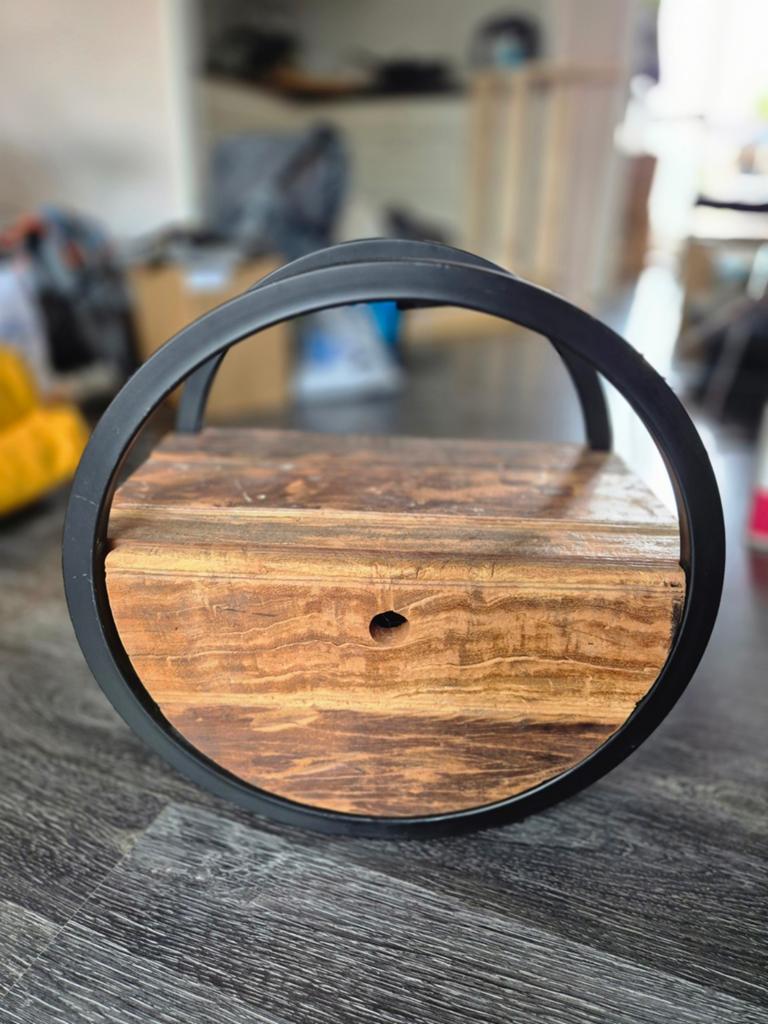 Rond lade kastje voor aan de muur, Ophalen, Zo goed als nieuw