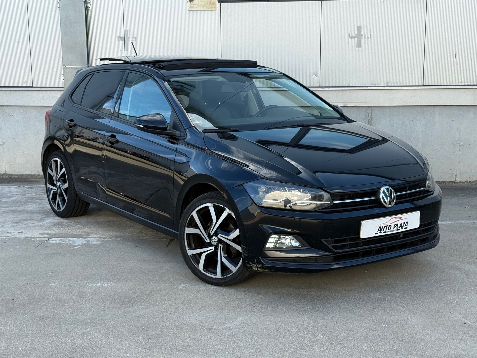 Volkswagen Polo 1.6 TDI /R Line / DSG / PANORAMADAK / EXPORT, Auto's, 1203 kg, Gebruikt, Euro 6, Zwart