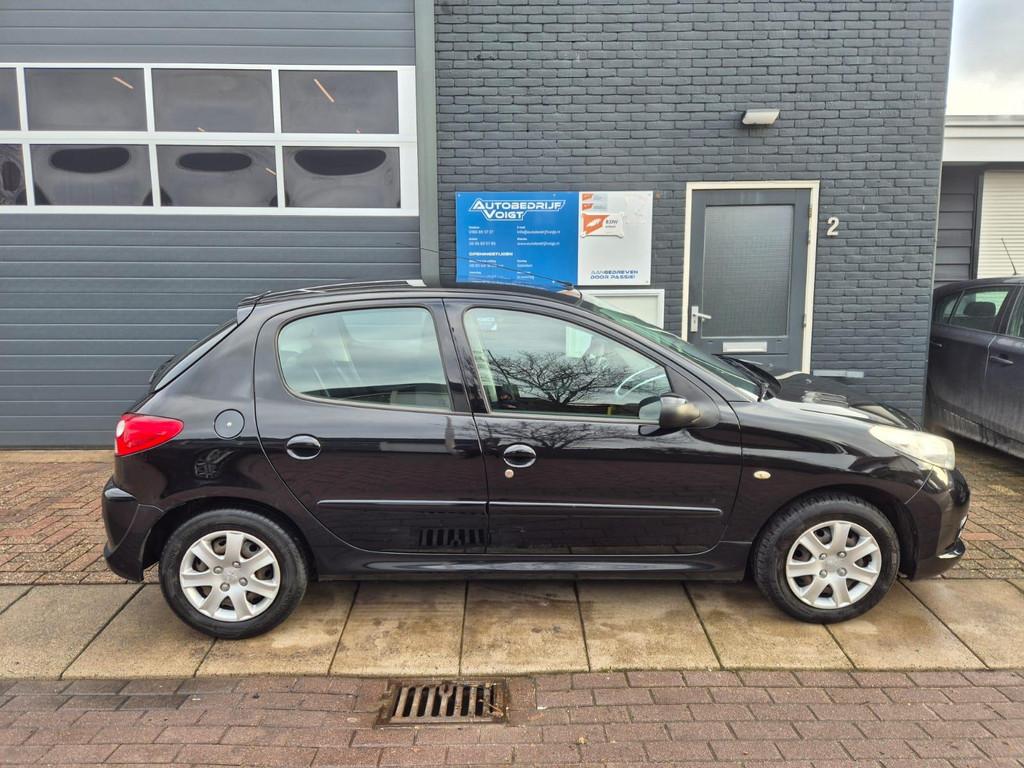 Peugeot 206 + 1.4 XS Distributie, APK en grote beurt, Voorwielaandrijving, 206+, Stof, 4 cilinders