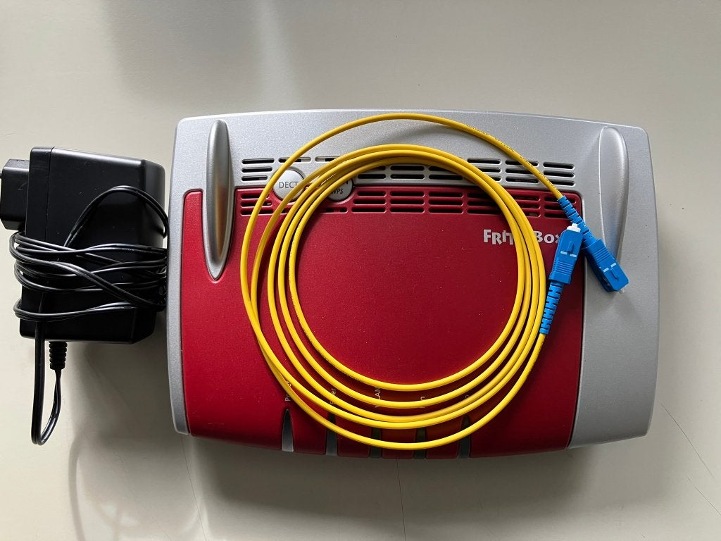 Fritz!Box 5490, Ophalen of Verzenden, Zo goed als nieuw, Router met modem, Fritz!Box (FritzBox)