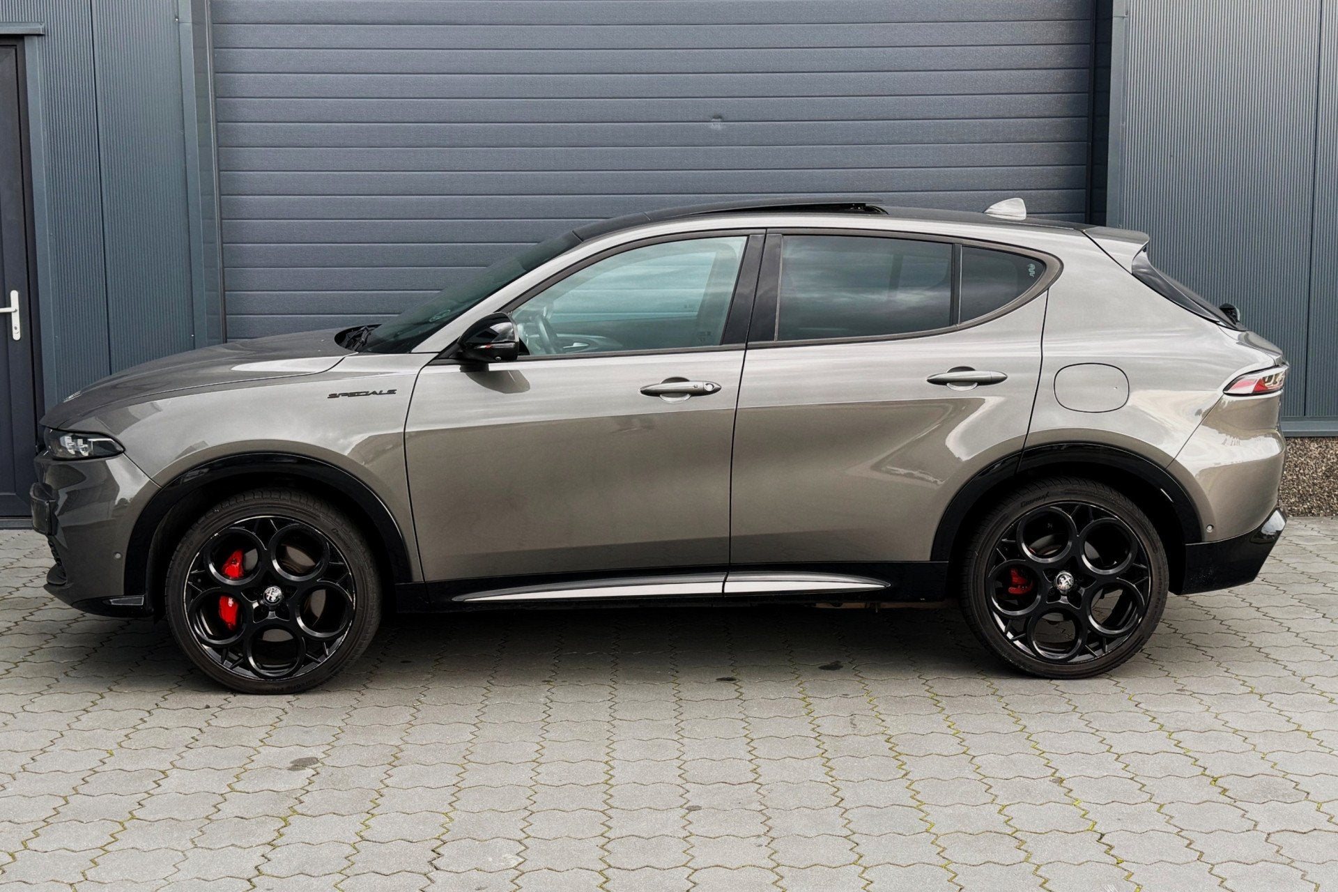 Alfa Romeo Tonale 1.3T PHEV 280PK Edizione Speciale PANO 20", Auto's, Automaat, 77 km/l, 4 cilinders, 15 kWh