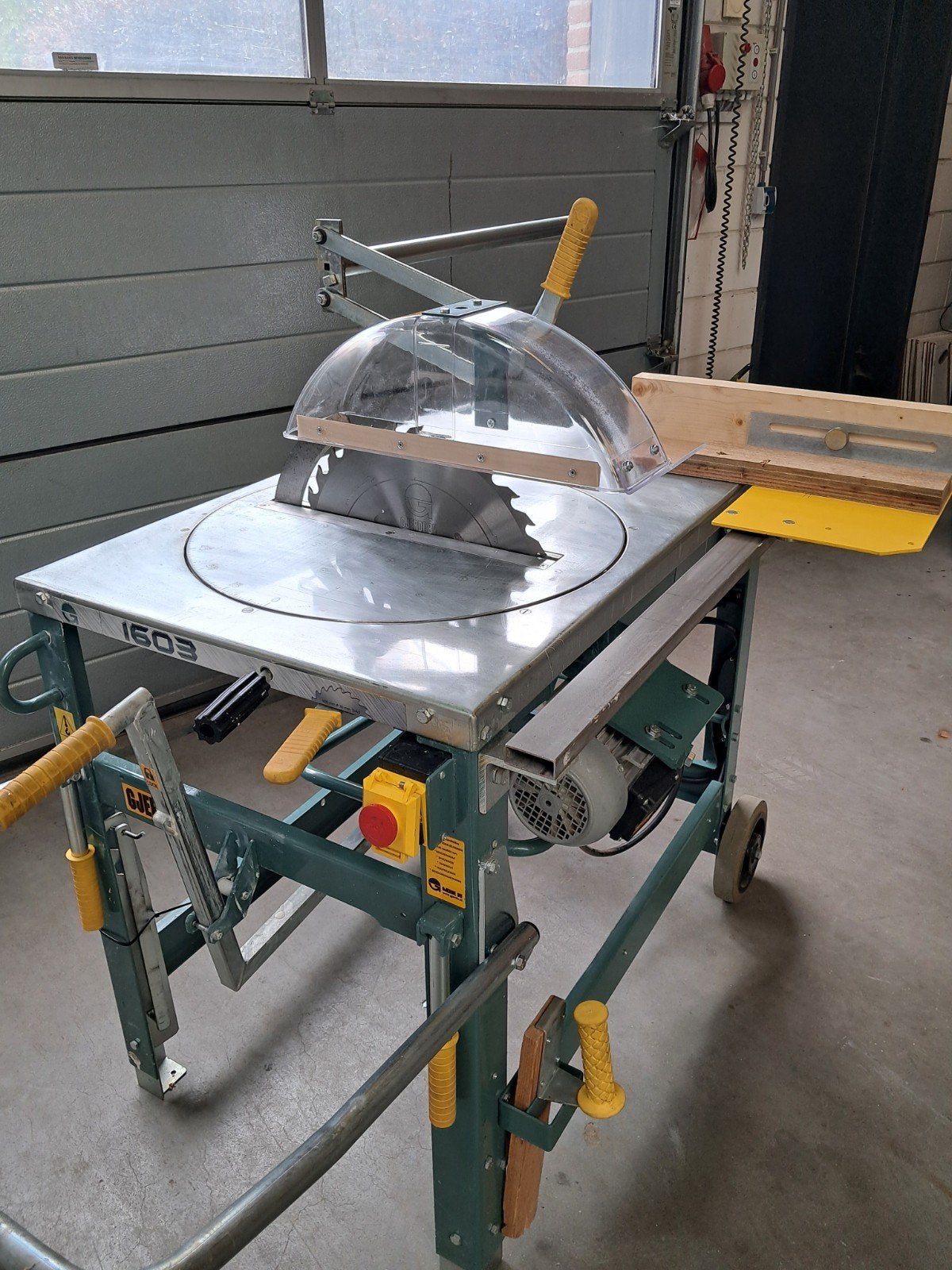 Gjerde 1603 400v zaagmachine bouwzaag, Nieuwstaat,, Ophalen, Zo goed als nieuw