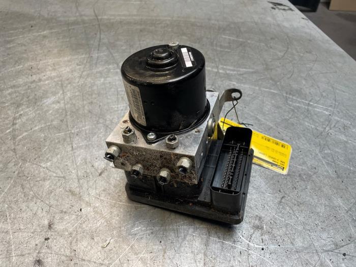 ABS Pomp van een BMW 3-Serie, Gebruikt, -, -, Ophalen of Verzenden