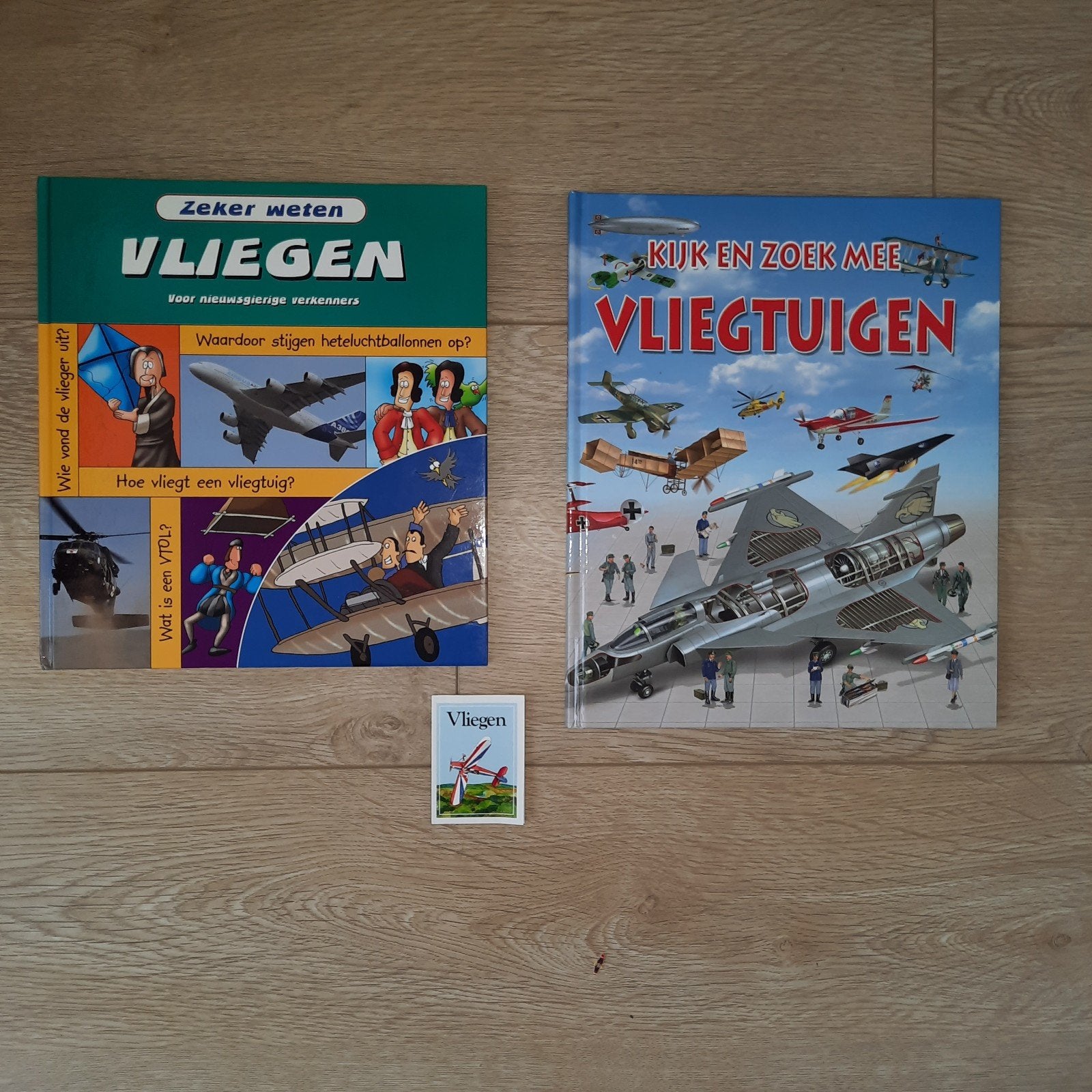 3 boeken vliegtuigen vliegen IPC luchthavens, verbindingen,, Verzamelen, Luchtvaart en Vliegtuigspotten, Ophalen of Verzenden