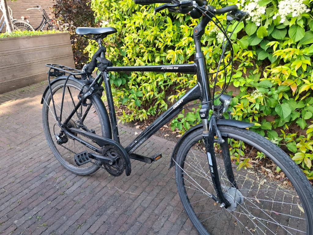 Giant Attendo RS herenfiets met 24 versnellingen, Ophalen, Gebruikt, Giant