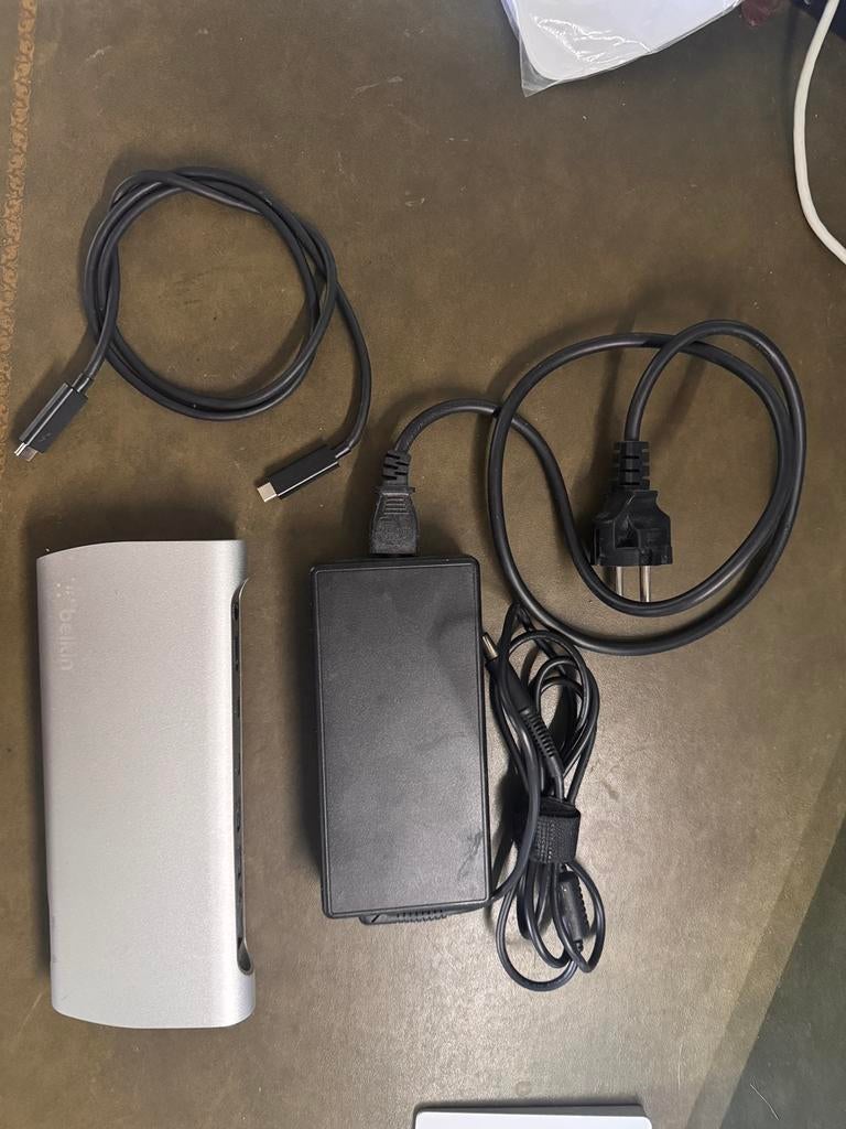 Belkin Thunderbolt 3 Express Dock, Computers en Software, Dockingstations, Ophalen, Gebruikt, Docking station, Laptop
